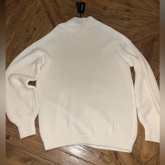 Lamarque Emelle Sweater Merino wool blend- nwt *oversized* (fits like med/lrg) - Picture 14 of 14